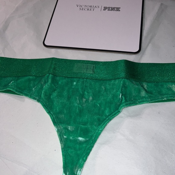 (M) UNISEX Victoria’s Secret VELVET THONG UNDERWEAR - Picture 3 of 16